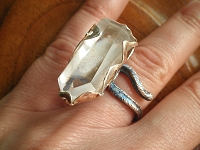 Anello in argento 925 ossidato con Cristallo di Rocca